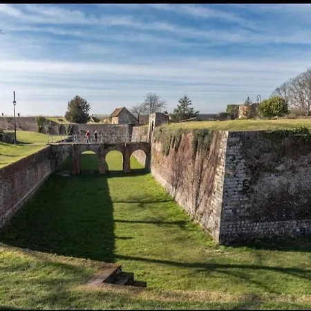 La Maison D'a Cote * Montreuil (Pas-de-Calais)