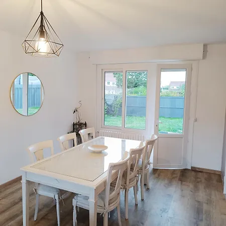 La Maison D'a Cote בית נופש *